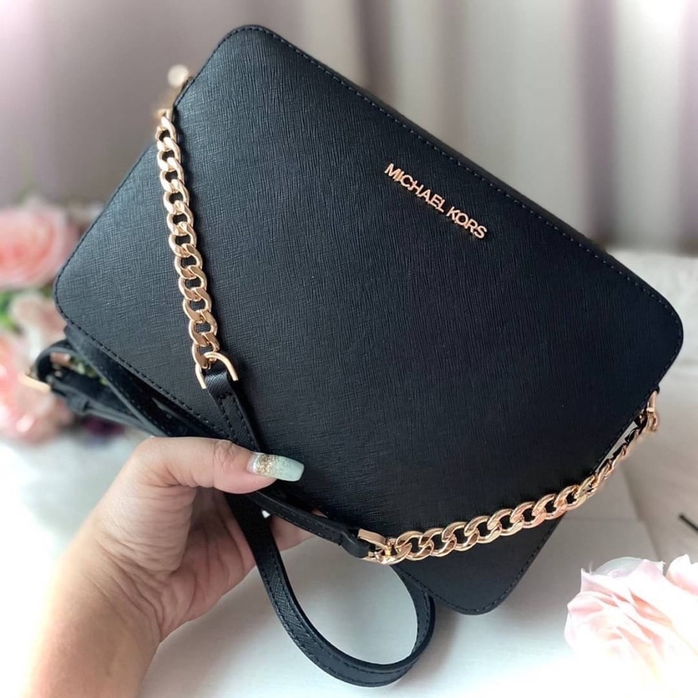 Michael Kors Jet Set Item Large East West Crossbody Chain Handbag Black.
